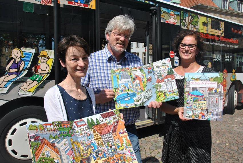 Hauptfoto_Das Wimmelbuch geht auf Fahrt durch Osnabrück - 1 € pro Buch geht an Kijuba